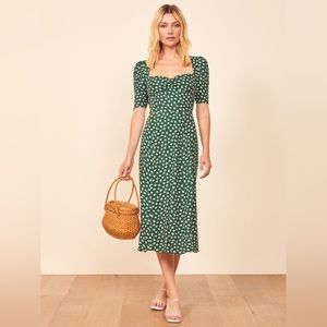 reformation 〰️ matin midi green floral dress